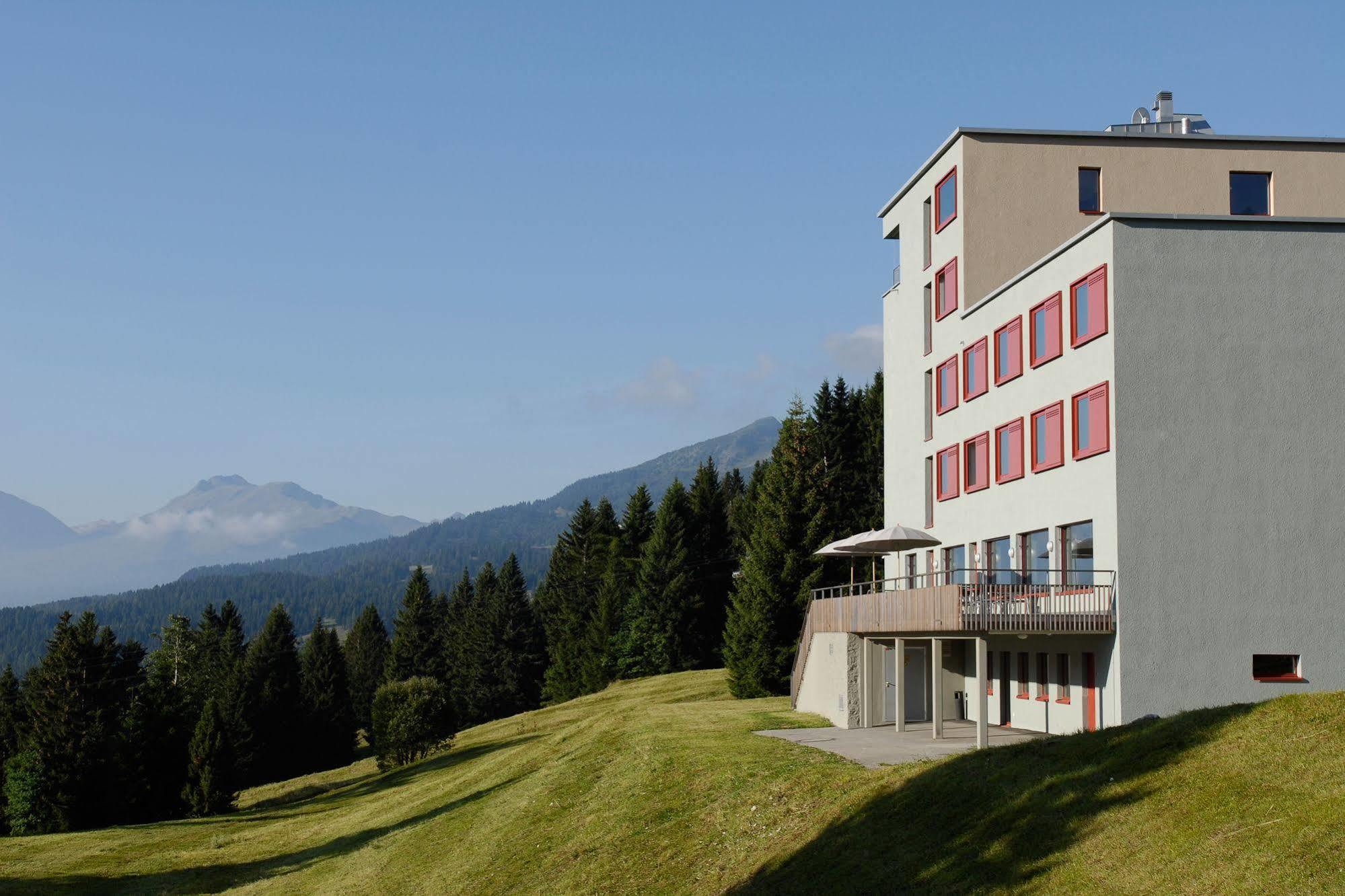 Valbella-Lenzerheide Youth Hostel Exterior foto
